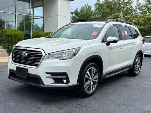 Crystal White Pearl 2022 Subaru Ascent Limited 7-Passenger