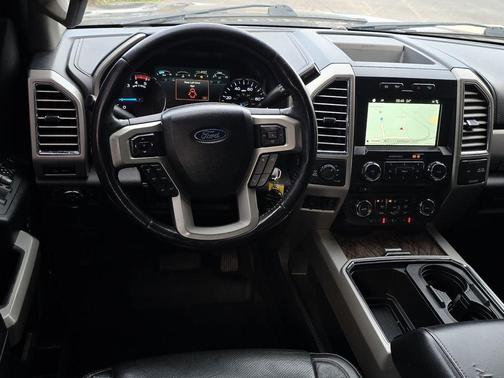 2017 Ford F-350 Lariat