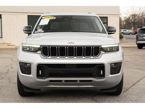 Silver Zynith 2023 Jeep Grand Cherokee Overland