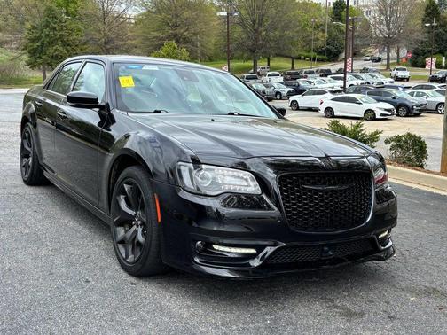 2022 Chrysler 300 Touring