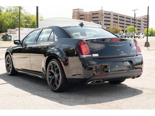 Gloss Black 2022 Chrysler 300 Touring