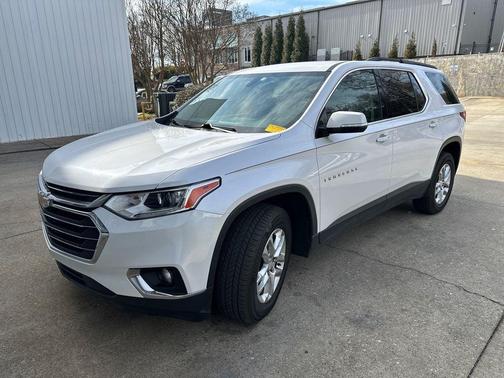 2020 Chevrolet Traverse LT Cloth