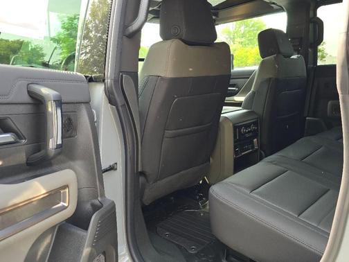 2025 GMC HUMMER EV SUV 2X