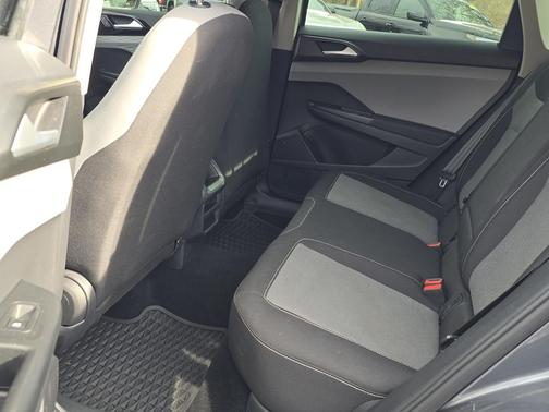 2022 Volkswagen Taos 1.5T S