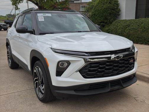 Summit White 2024 Chevrolet Trailblazer RS