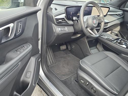 2025 Buick Enclave Preferred FWD