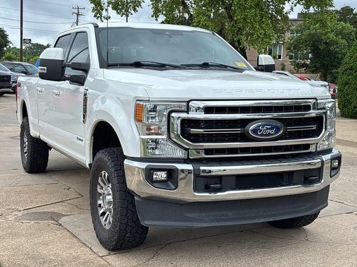 Star White Metallic Tri-Coat 2022 Ford F-250 Lariat