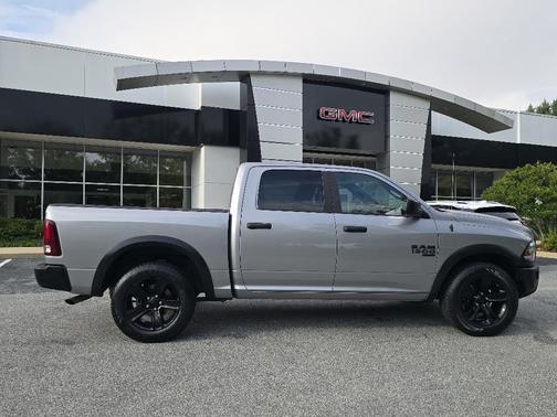 2024 RAM 1500 Classic Warlock Crew Cab 4x4 5'7' Box