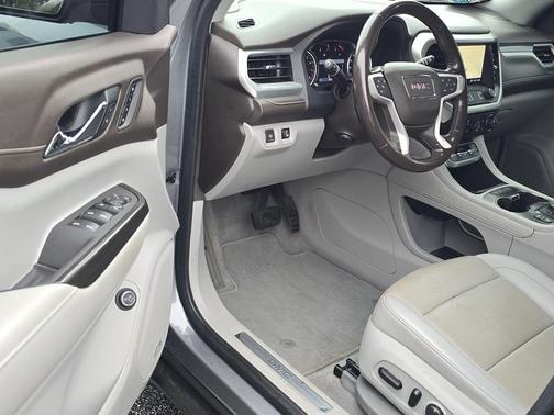 2021 GMC Acadia FWD SLT