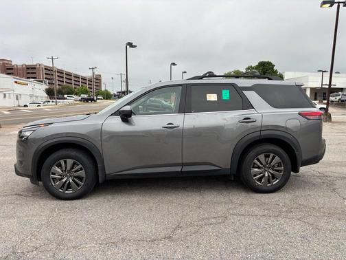Gun Metallic 2024 Nissan Pathfinder SV FWD