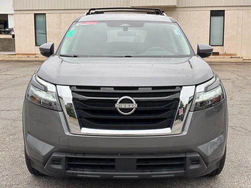 Gun Metallic 2024 Nissan Pathfinder SV FWD