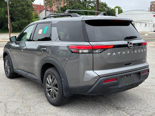 Gun Metallic 2024 Nissan Pathfinder SV FWD