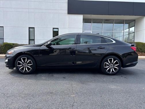 2022 Chevrolet Malibu FWD RS