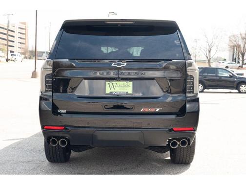 2025 Chevrolet Suburban RST