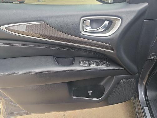 2016 INFINITI QX60 Base