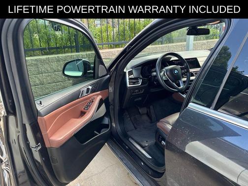 Dark Graphite Metallic 2021 BMW X5 xDrive40i