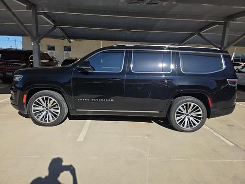 2022 Jeep Grand Wagoneer Series III