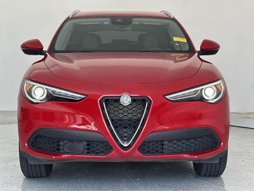 2021 Alfa Romeo Stelvio Base