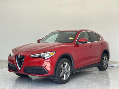 2021 Alfa Romeo Stelvio Base