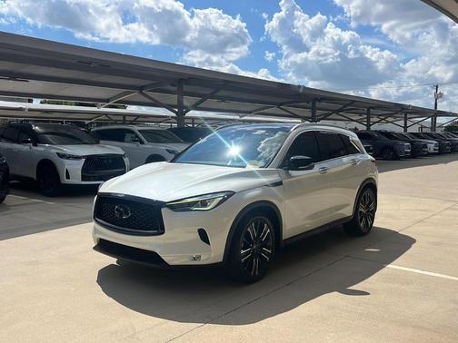 2022 INFINITI QX50 Luxe