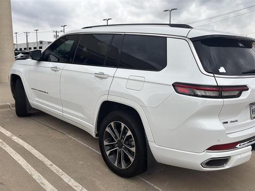 2022 Jeep Grand Cherokee L Overland