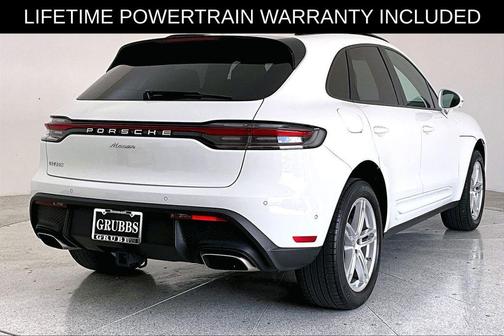 White 2023 Porsche Macan Base