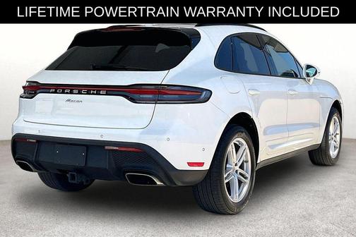 White 2023 Porsche Macan Base