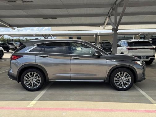 2024 INFINITI QX50 Luxe