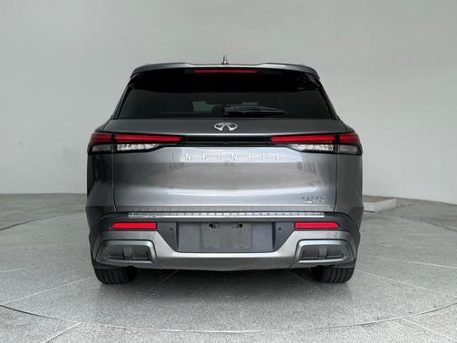 2022 INFINITI QX60 Luxe