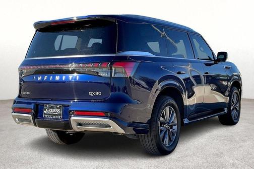 2025 INFINITI QX80 PURE