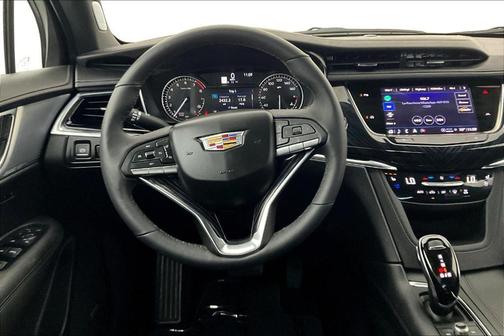 2025 Cadillac XT6 Premium Luxury FWD