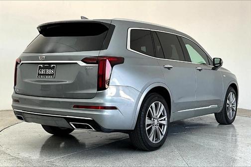 2025 Cadillac XT6 Premium Luxury FWD