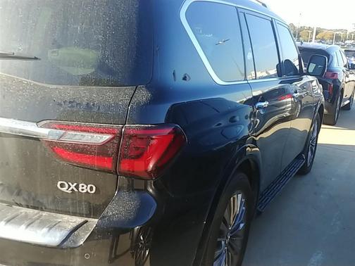 2018 INFINITI QX80 Base
