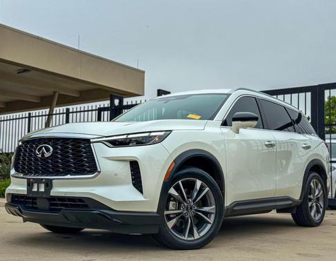 2023 INFINITI QX60 Luxe