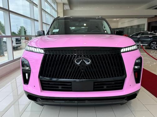 2025 INFINITI QX80 Luxe