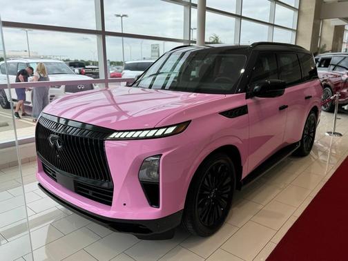 2025 INFINITI QX80 Luxe
