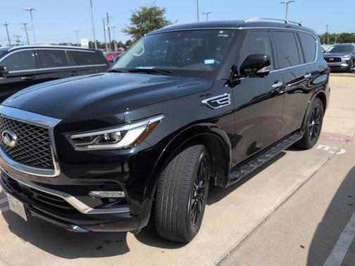 2023 INFINITI QX80 Luxe