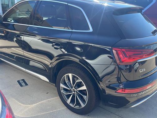 2021 Audi Q5 45 Premium