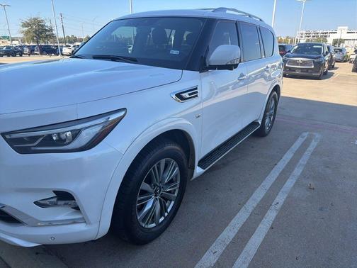 2019 INFINITI QX80 Luxe