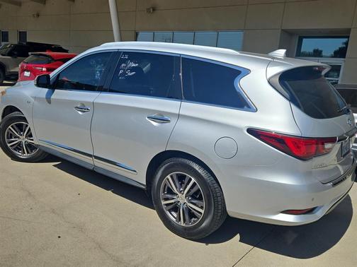 2018 INFINITI QX60 Base