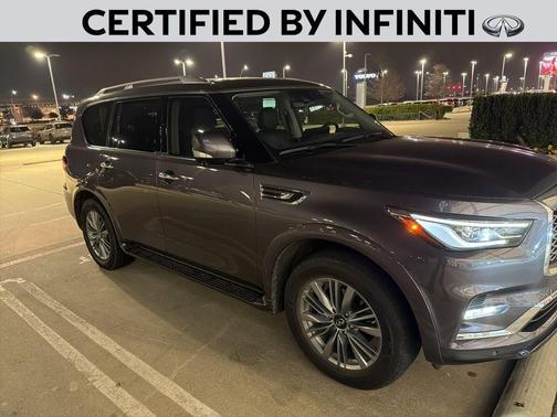 2022 INFINITI QX80 Luxe
