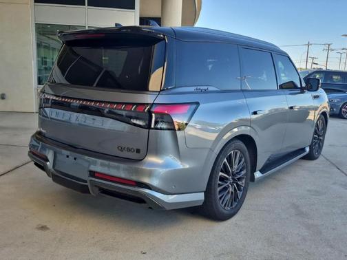 2025 INFINITI QX80 AUTOGRAPH