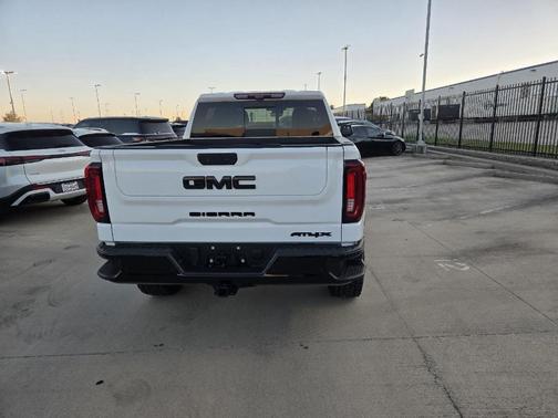 2023 GMC Sierra 1500 AT4X