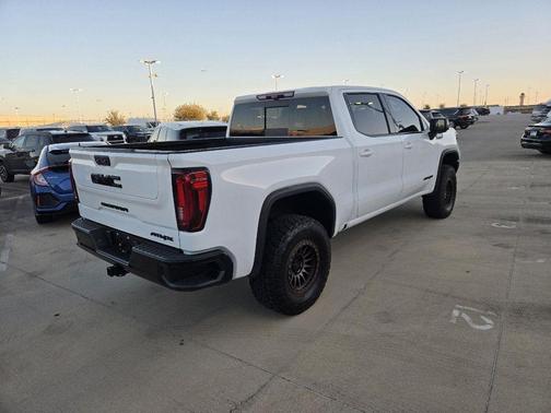 2023 GMC Sierra 1500 AT4X
