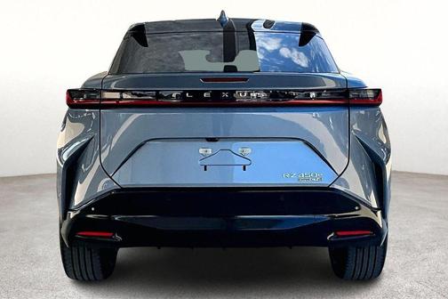 2023 Lexus RZ 450e Luxury
