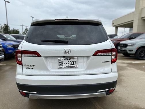 2022 Honda Pilot Touring 7-Passenger