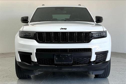 2022 Jeep Grand Cherokee L Laredo