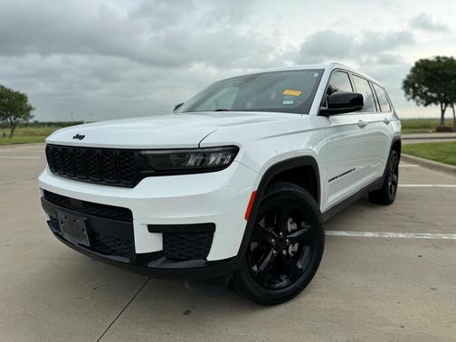 2022 Jeep Grand Cherokee L Laredo