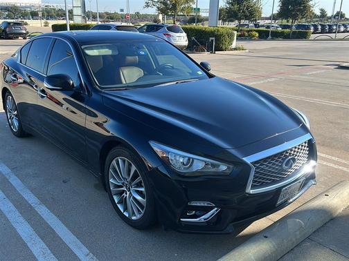2023 INFINITI Q50 LUXE