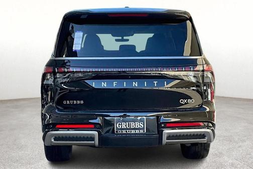 2025 INFINITI QX80 Luxe